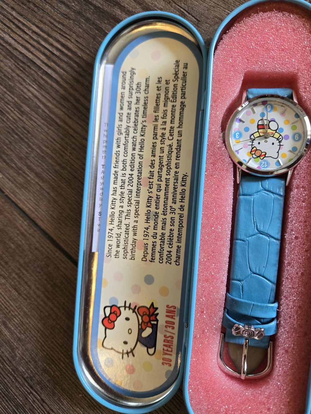 Hello Kitty Blue Watch - Picture 3 of 4
